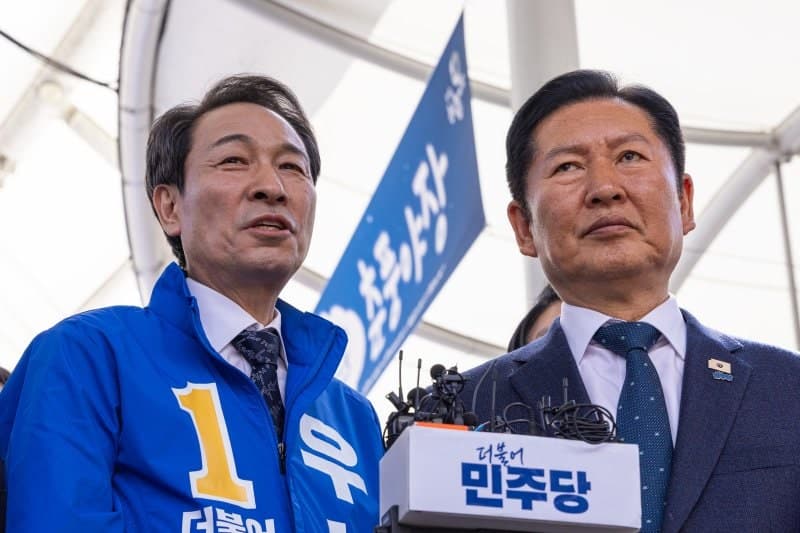 정청래 "파란 바람으로 전국서 승리할 것…국민 눈살 찌푸리게 하면 단호 조치"