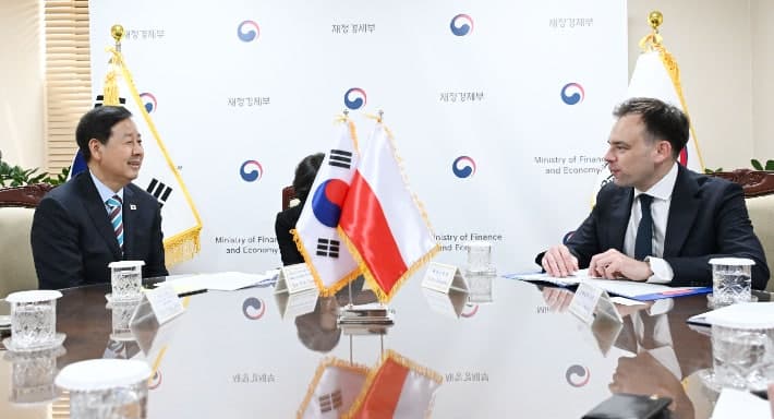 구윤철, 폴란드 재무 만나 "경제 전시상황"…에너지·방산·AI 협력 확대 논의