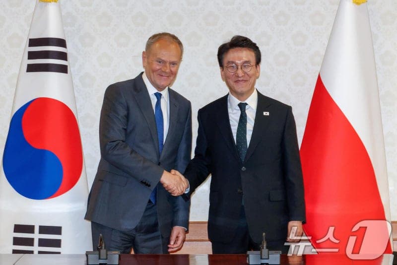 한-폴, '포괄적 전략 동반자' 격상…방산 넘어 전방위 협력