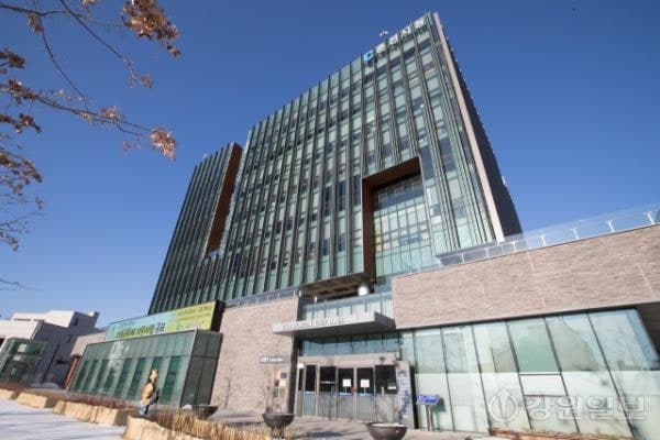 춘천시, '장군봉 숲길' 완등 인증제 운영…한 달 걷기 유도 및 상품권 추첨 지급