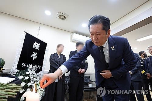 정청래, 완도 순직 소방관 조문 "희생 헛되지 않게 할 것"