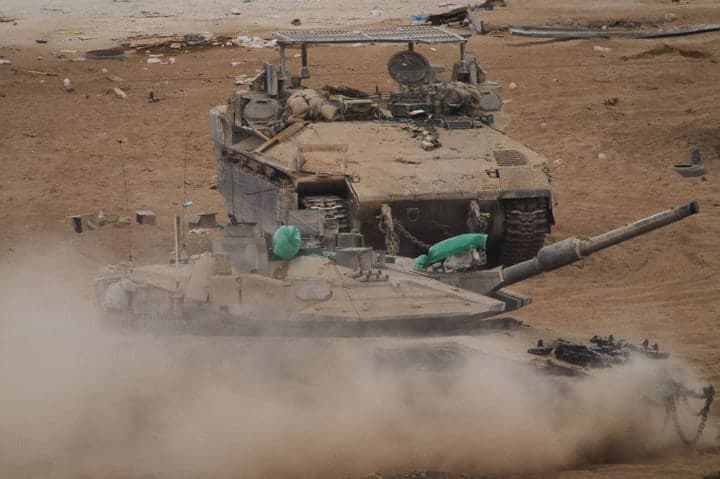 “이스라엘군, 탱크로 유엔군 차량 들이받고 경고사격”