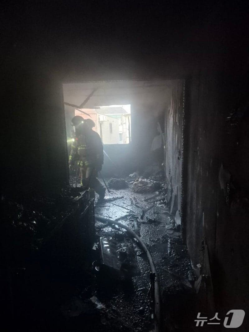 시흥서 30대 중국인 여성, "경제적 어려움에" 자기 집에 불 지르고 남의 차에 숨어있다 체포