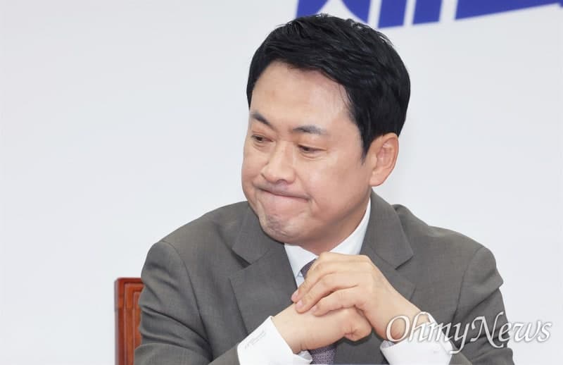 장동혁 대표, 지선 앞 백악관 방미…당내 비판 격화