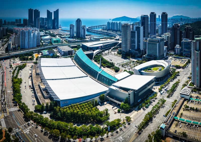 "주택관리도 산업"…부산 벡스코서 공동주택관리산업박람회 개최, 세대 내부까지 넘본다