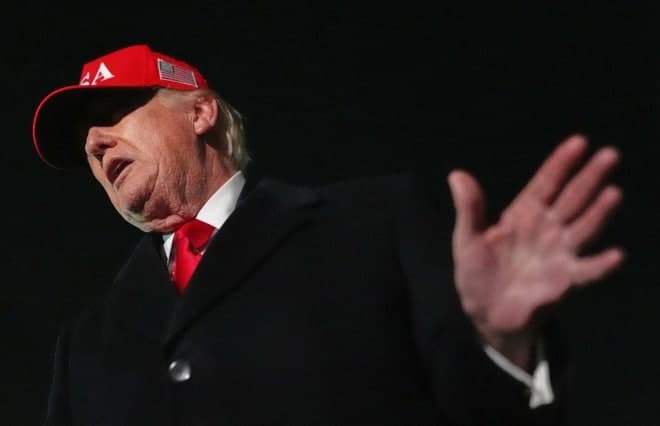 트럼프, "호르무즈 봉쇄 이어 제한적 공습 재개"…이란 향한 압박 검토