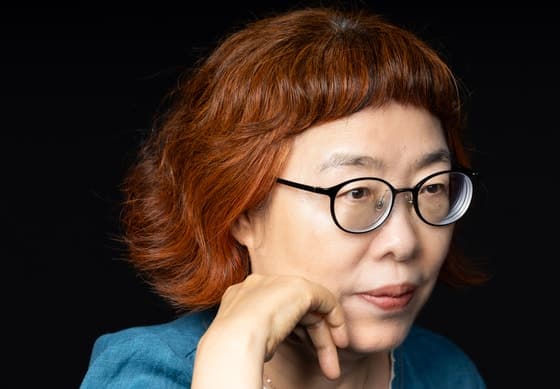 이금이 작가, '아동문학 노벨상' 안데르센상 수상 불발…영국 마이클 로젠 수상