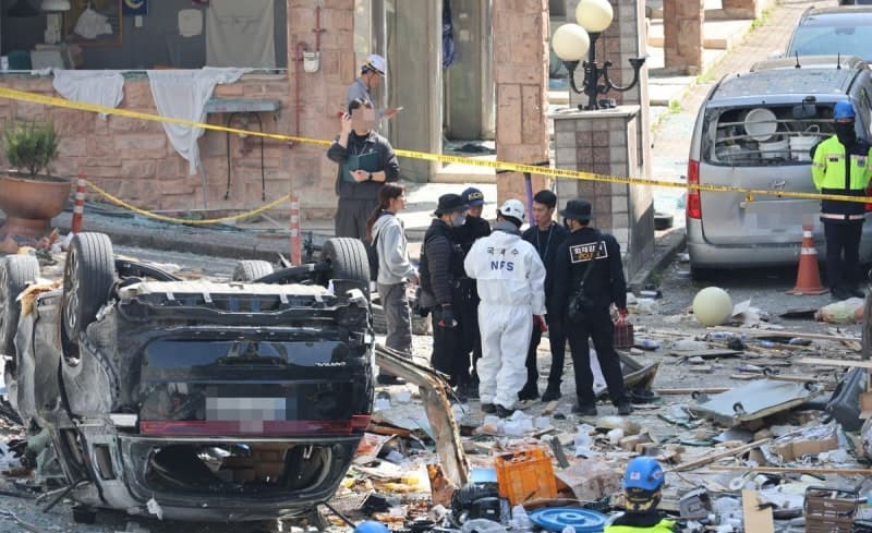 청주 음식점 가스폭발, "가스통 밸브 열린 상태" 누출 정황 확인