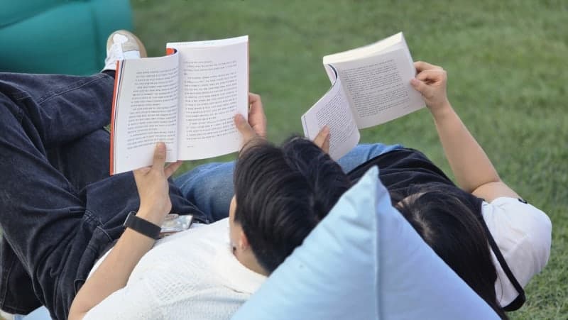 서울야외도서관 23일 개장…광화문·청계천·서울광장 문 열고 외국인 대상 프로그램 확대