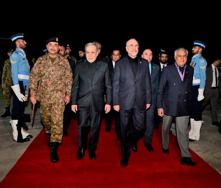 이란, 美 위협 일축…'강 대 강' 대미 원칙 천명