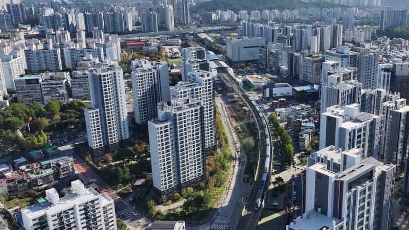 "서울 집은 못 사겠다"…서울 거주자, 경기도 집 매수 4년 만 최대