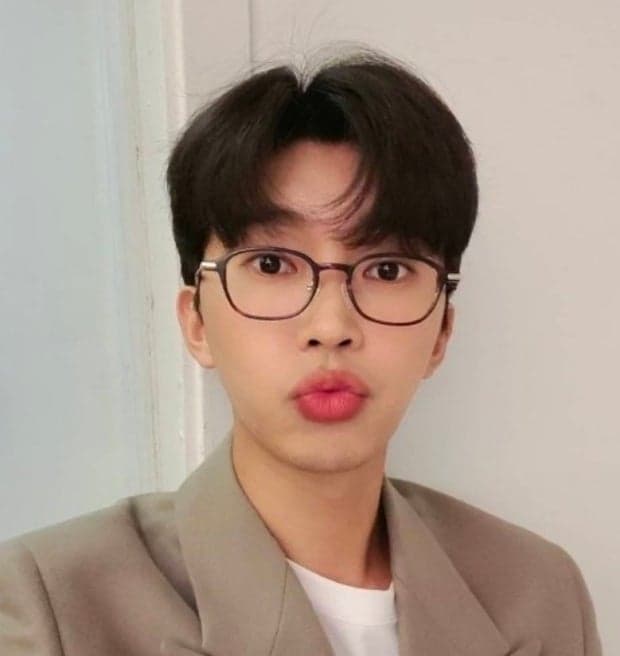 "트로트황제 답네" 임영웅, 작년에만 155억원 넘게 벌었다