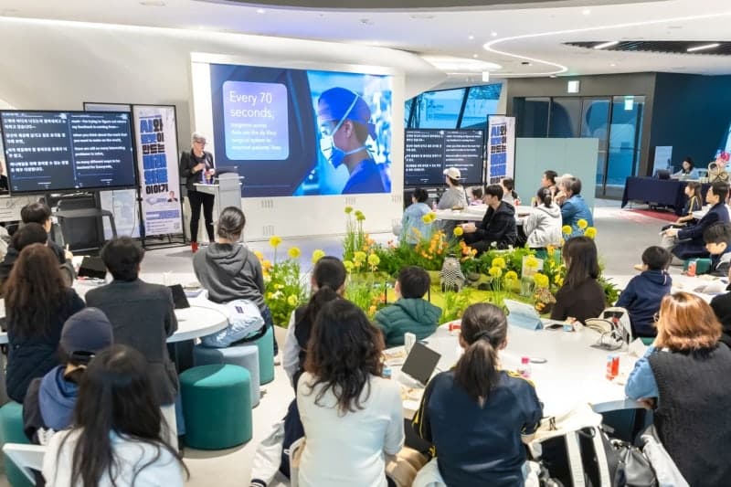 캐서린 모어 인튜이티브 재단 대표 "한국, 글로벌 로봇 수술 혁신 핵심 거점"