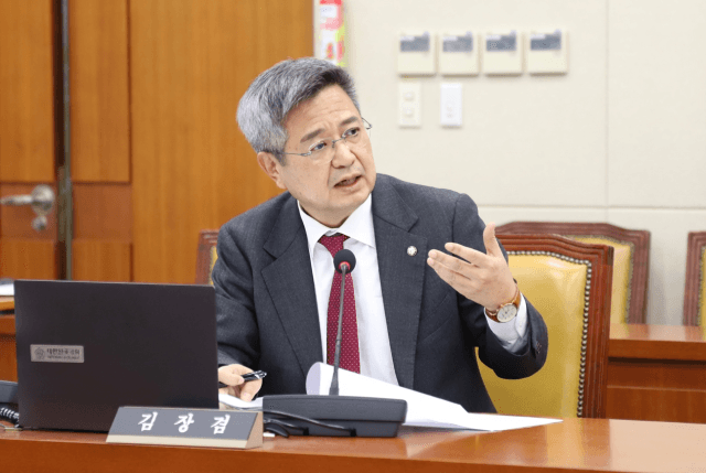 입법조사처 "LG유플러스 IMSI, 전화번호 기반 개인정보보호법 위반 가능성"