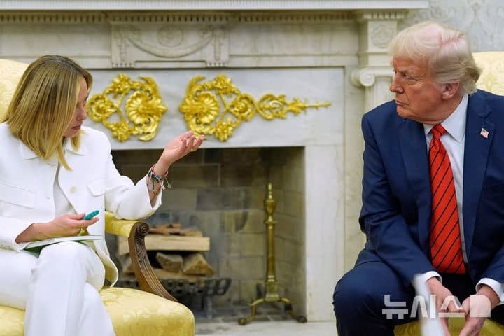 伊 멜로니, '교황 공격' 트럼프 "용납할 수 없어" 이례적 비판