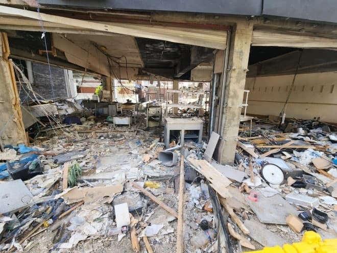 청주 LP가스 폭발 사고 전날 "가스 냄새 난다" 업주 신고…부실시공 여부 규명