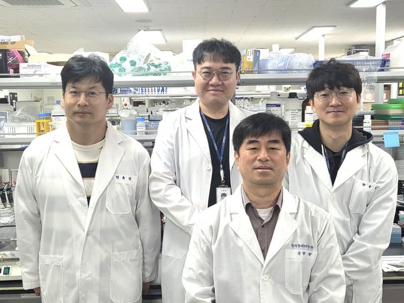 한의학연, "1kg에 1g 섞여도 잡아낸다"…쑥 한약재 유전자 판별법 개발