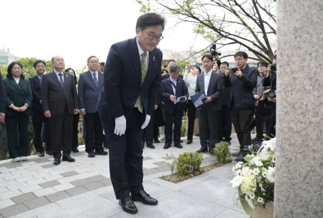 우원식 국회의장, 부산서 "부마민주항쟁 헌법에 담아야" 강조