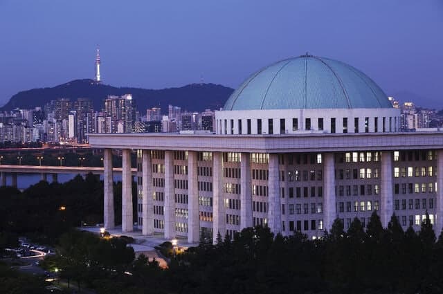 삼성SDS, 'AI 국회' 공식 오픈…법안 추천부터 회의록 요약까지 AI 의정지원