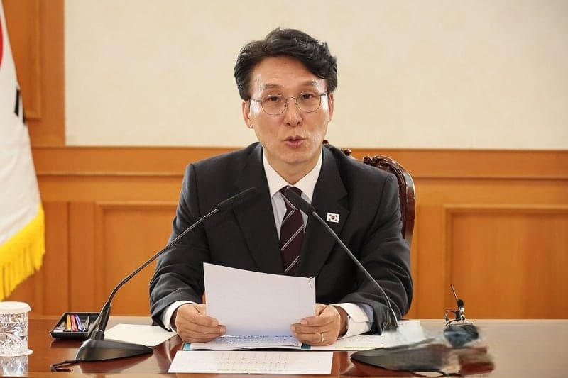 金총리 "가짜뉴스, 민주주의에 대한 도전이자 범죄행위…사이비매체 집중 단속"