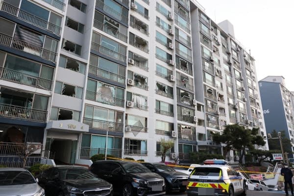 청주 '식당 LP가스 폭발' 피해 300건 육박…아파트 370여세대 피해