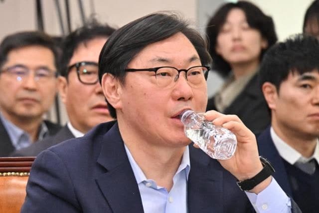 이화영 측 "연어 술파티 위증" 국참서 '소주병 시연' 하게 해달라