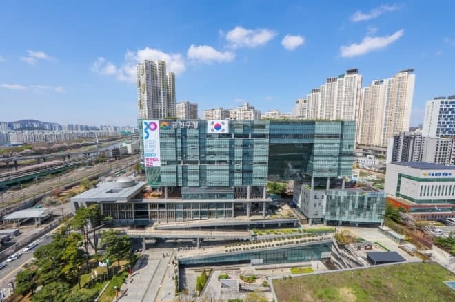 광명시 1만6965개·금천구 1만2500개 일자리 창출…민생경제 회복 총력