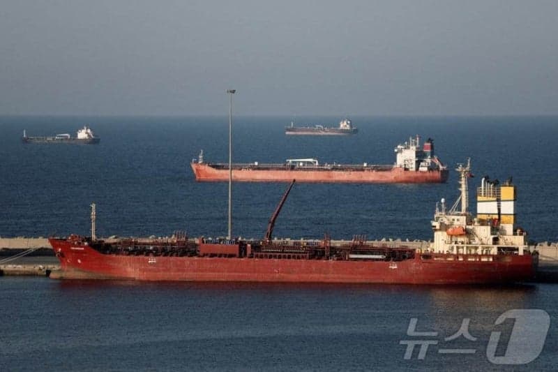 미-이란, 호르무즈 '초유의 봉쇄 대치'