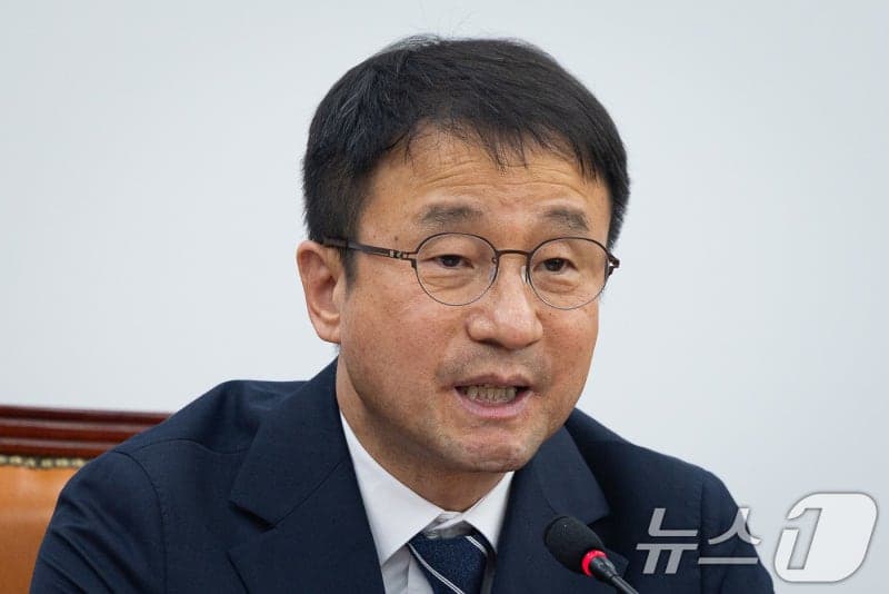 한병도 "이원석, '명품백' 앞에선 왜 침묵했나" "국정조사, 법치주의 무너뜨려" 폄훼·왜곡 망동 비판