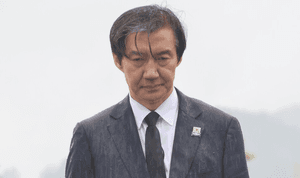 조국, 민주당 우려에 부산 불출마…평택을 선택