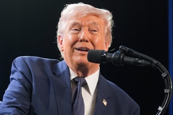 트럼프 "이틀 안에 뭔가 일어날 수도"…이란과 2차 협상 재개 시사