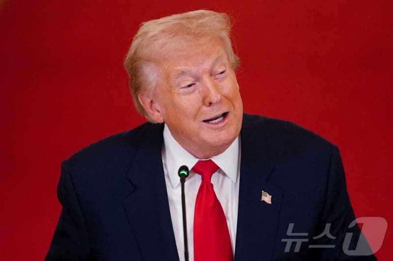 트럼프, 호르무즈 영구 개방 주장…中 이란 무기 불공급 합의