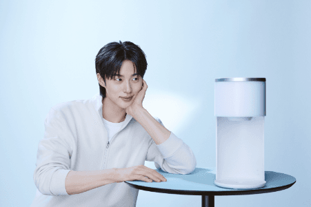 SK매직, 새 정수기 광고모델로 배우 변우석 선정…18일 광고 공개