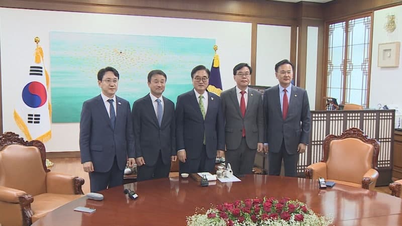 지방선거 50일도 안 남았는데 아직도 '깜깜이' 선거구…범진보 4당 "민주당 기득권 쌓는 데만 골몰"