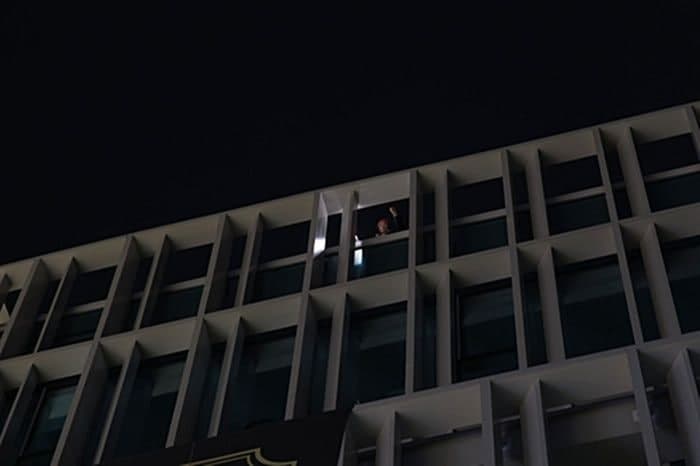 '성폭력 공익제보' 지혜복 교사, 서울교육청 고공농성 중 경찰 연행