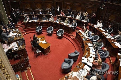 "존엄하게 죽을 권리"…우루과이, 중남미 첫 안락사법 시행