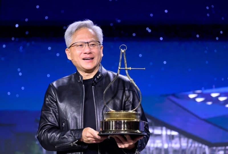 엔비디아發 훈풍에 양자컴퓨터株 상한가 행렬…드림시큐리티 30% 상한가