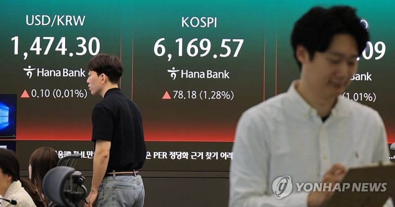 블랙록 "韓증시 비중확대"…AI 반도체 수요에 이익 급증 주목