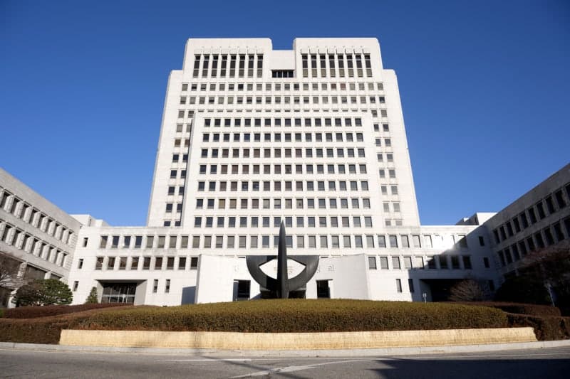 대법원 "포스코 사내 하청 노동자도 포스코 근로자…직접 고용해야"