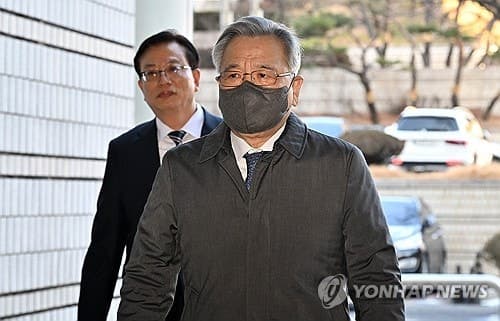 尹·박영수 '화천대유 뇌물 의혹' 4년 만에 각하