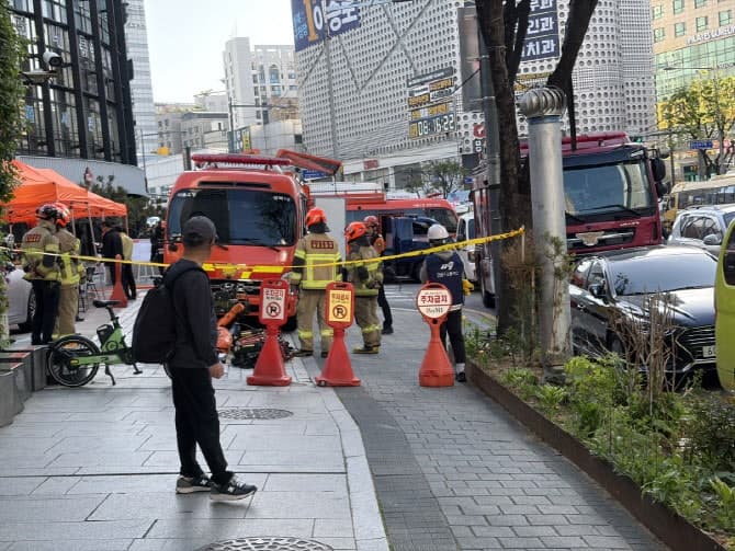 성신여대입구역 전력구 화재…통신 장애·출입구 폐쇄에 출근길 '혼잡'