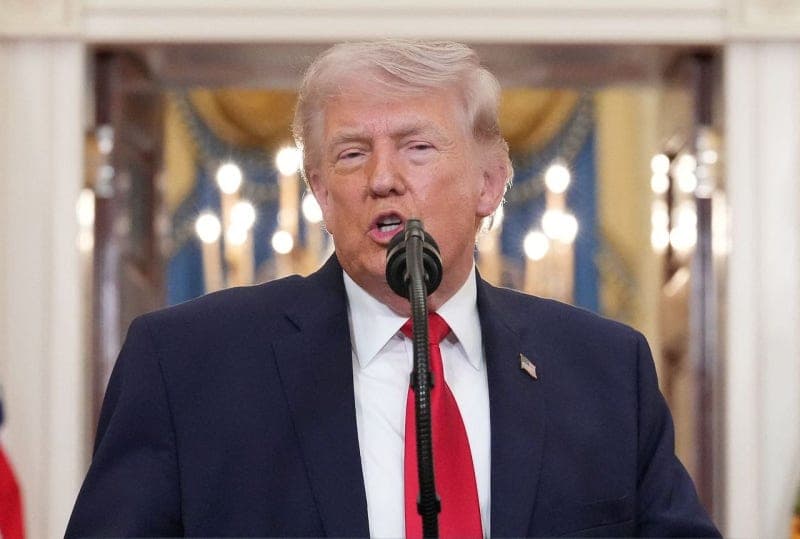 美당국 "트럼프 SNS" 직전 원유선물 대규모 거래…불공정거래 의혹 조사