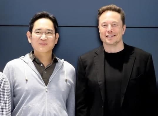 머스크 "생큐 삼성"…차세대 AI5 칩 설계 완료 발표
