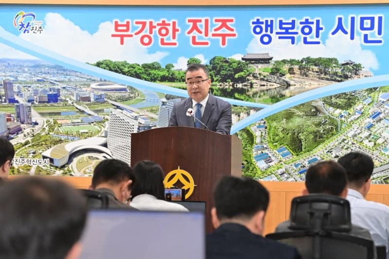 진주시, 고유가 위기 대응 '버스 더 타면 돈 돌려줘' 환급 확대 및 보조금 연장 추진