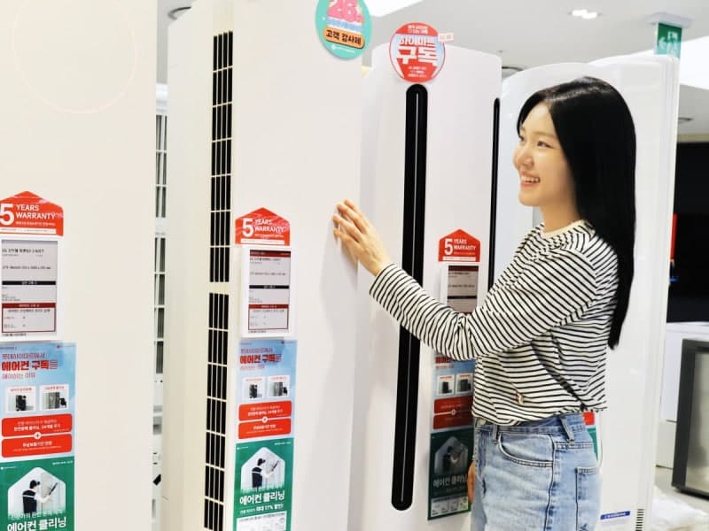 "지금 안 사면 늦는다?" 벌써 90% 폭증…롯데하이마트 에어컨 매출 '불티'