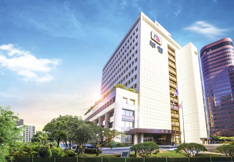 부영그룹, 29년 이은 '나라사랑'…국가유공자 노후주택 무료 보수