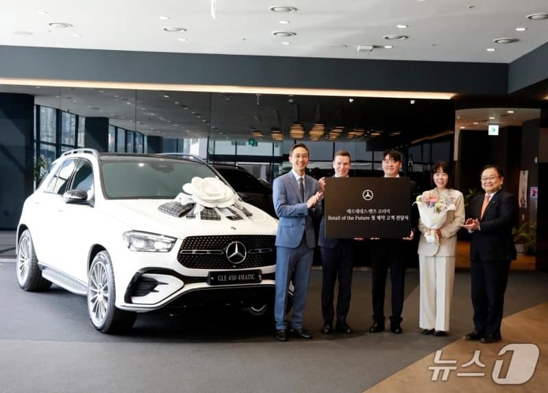 벤츠코리아, 'RoF 전환' 후 첫 고객에 'GLE 450' 인도하며 정찰제 시험대 올라