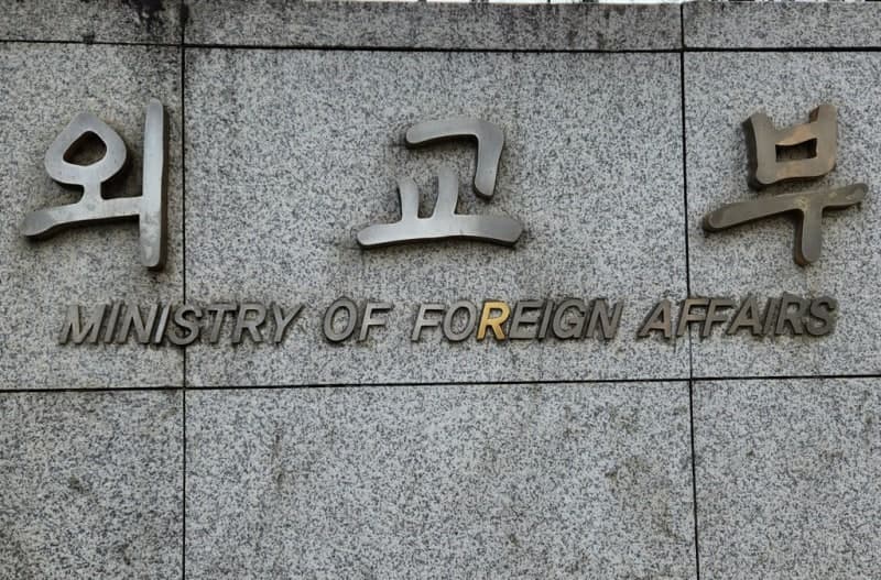 외교부, 이란 인도적 지원 전용 논란 일축