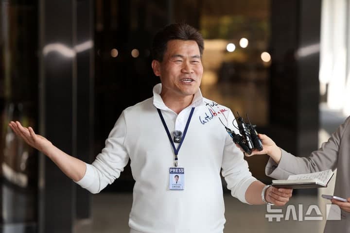 '李대통령·이준석 명예훼손' 전한길 오늘 구속심사…'가짜뉴스로 3천만 원 수익'