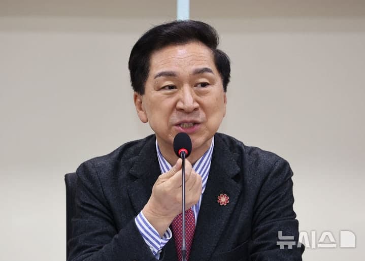 '김건희에 로저비비에 선물' 김기현 부부 내달 22일 첫 정식 재판